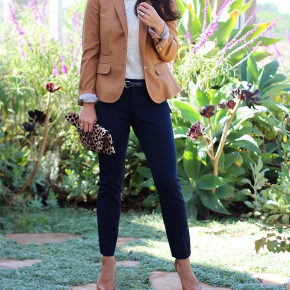 Banana Republic Navy Blue Dress Pants (Capri) - Picture 4 of 4